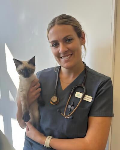 Dr. Rachel Oberschelp